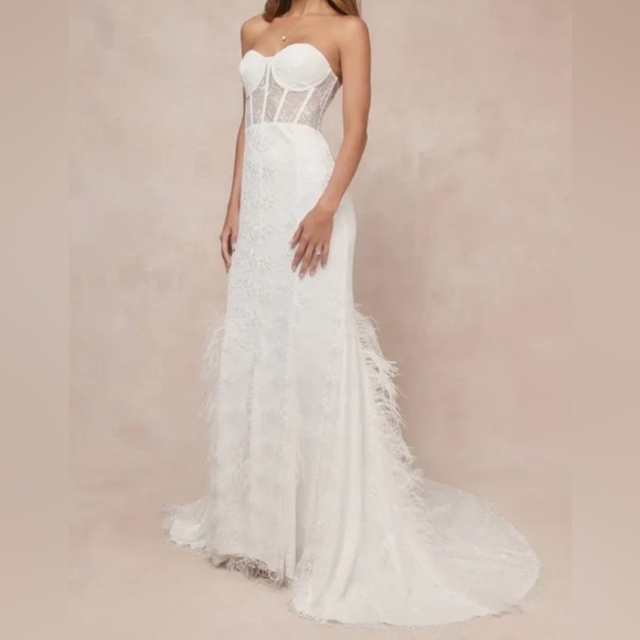 Ravishing Romance White Embroidered Feather Bustier Maxi Dress Size Medium NWT! - Picture 2 of 4